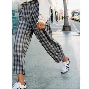 Urban Outfitters Plaid Arlo Pleated Pant XS